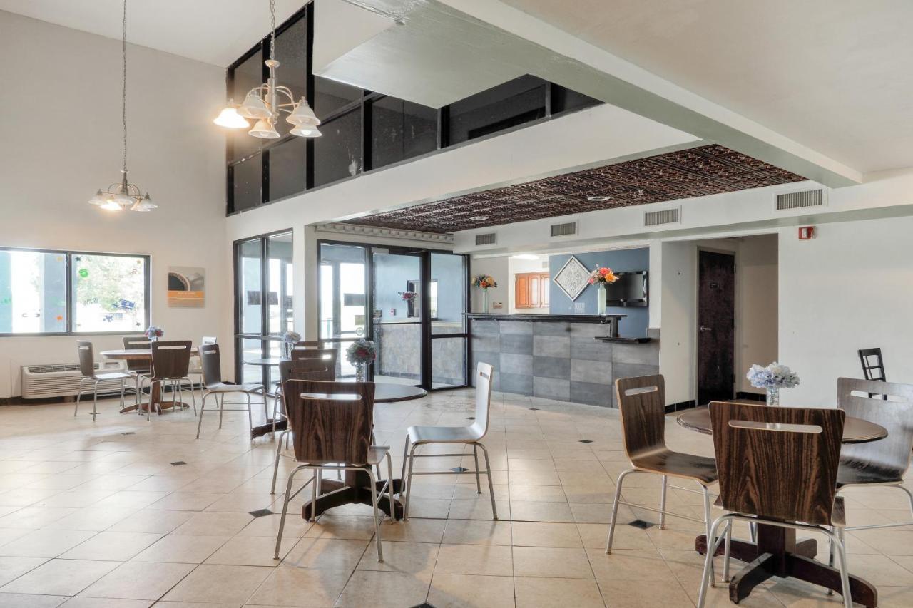 Lonestar Inn & Suites, Erick Ok Hwy 40 By Oyo Екстер'єр фото