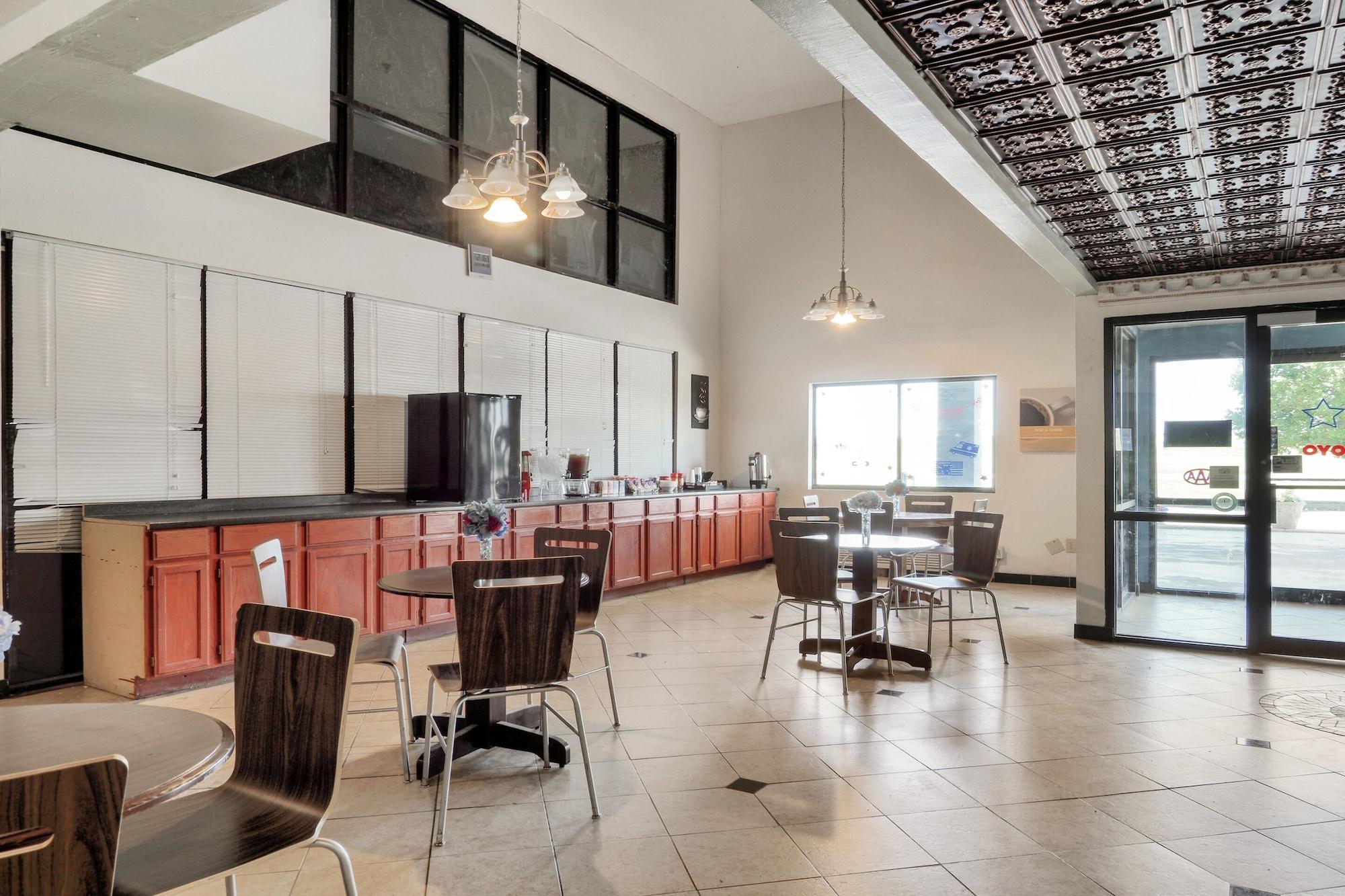 Lonestar Inn & Suites, Erick Ok Hwy 40 By Oyo Екстер'єр фото
