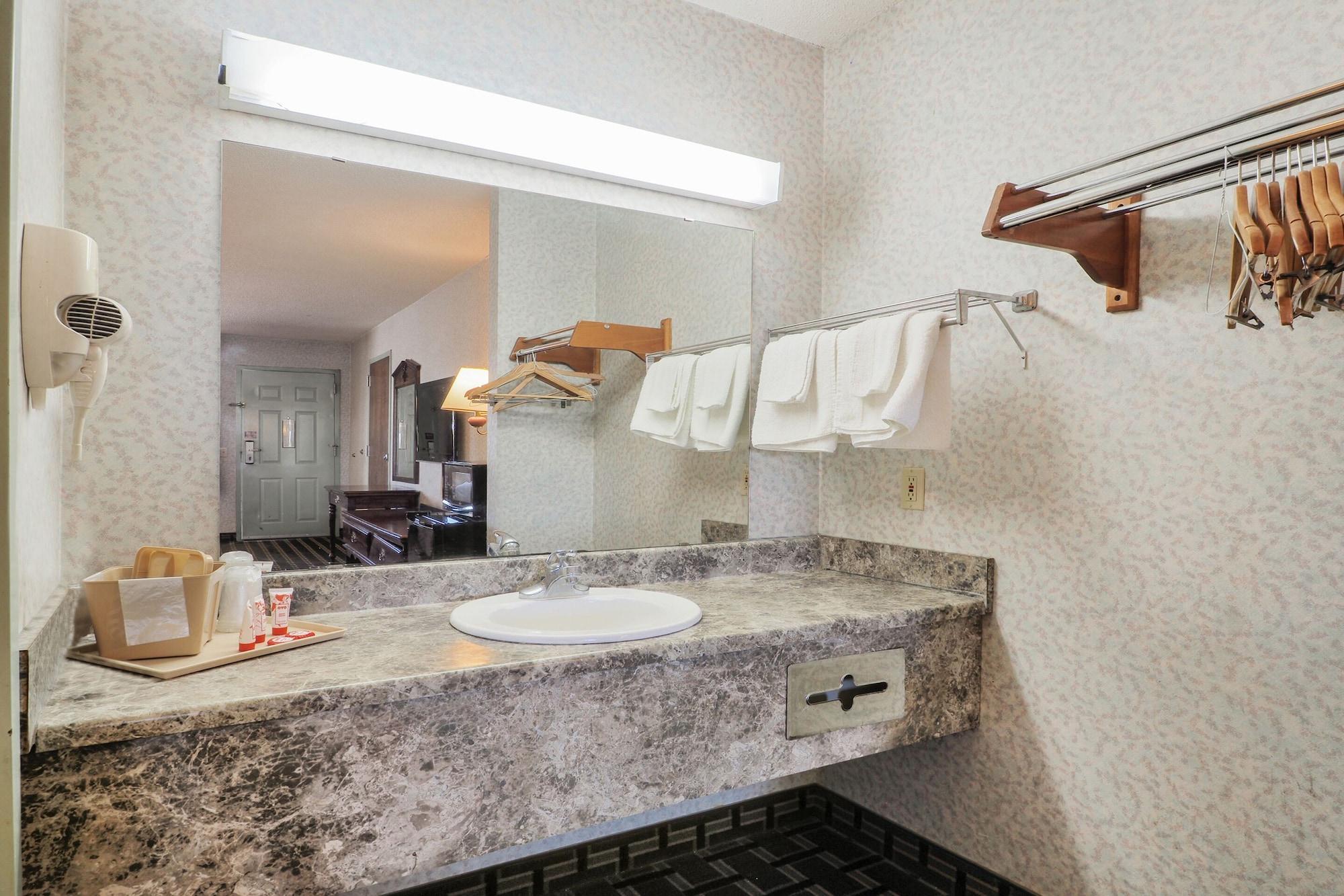Lonestar Inn & Suites, Erick Ok Hwy 40 By Oyo Екстер'єр фото